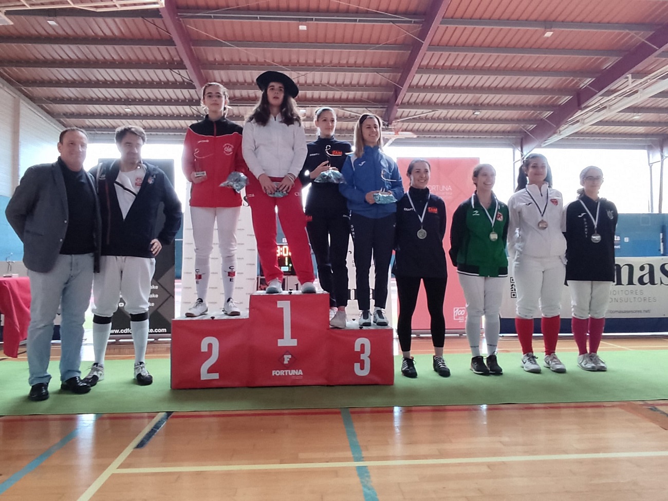 El CNE regresa al podio en la segunda prueba del Ranking de Euskadi-VIII "Trofeo Comas Auditores" de espada